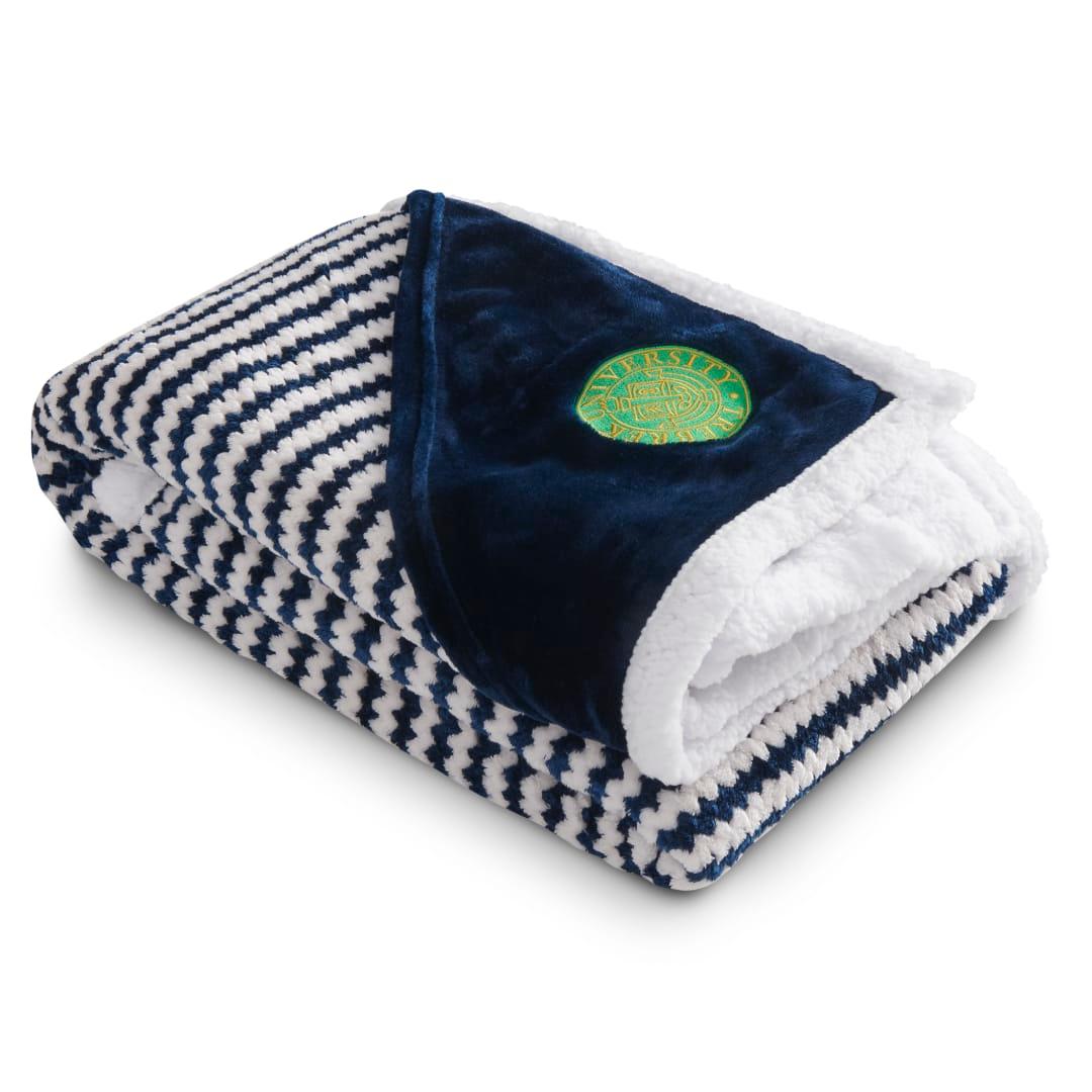 Field & co.® chevron striped sherpa blanket Navy Blue miniatura 21