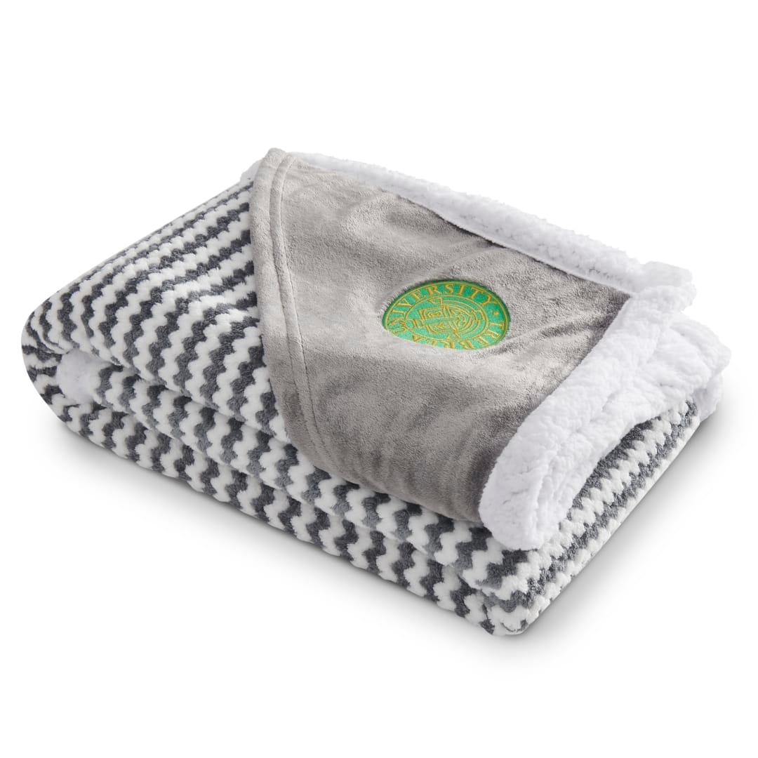 Field & co.® chevron striped sherpa blanket Navy Blue miniatura 11