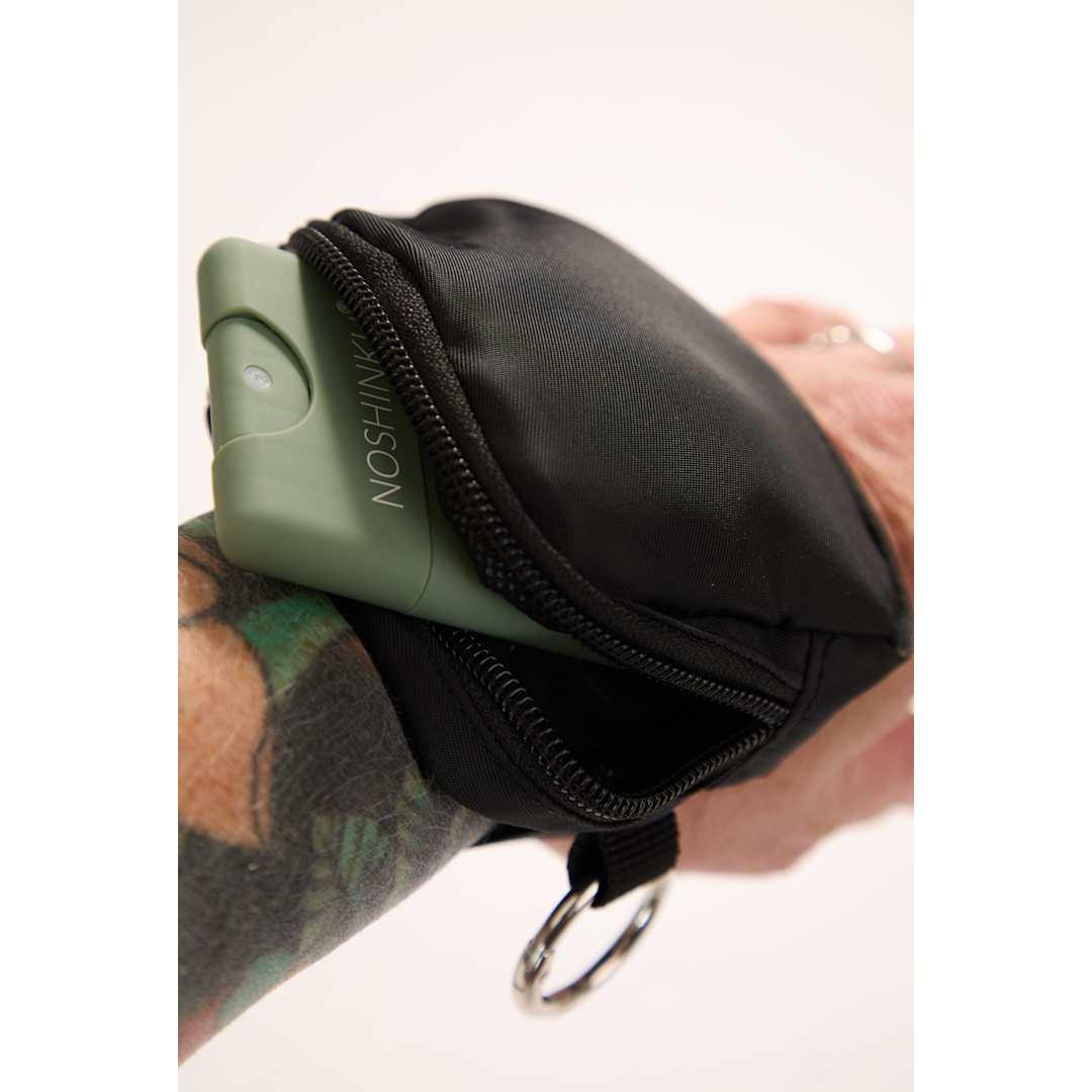 Mini sport wrist pack charm Black front