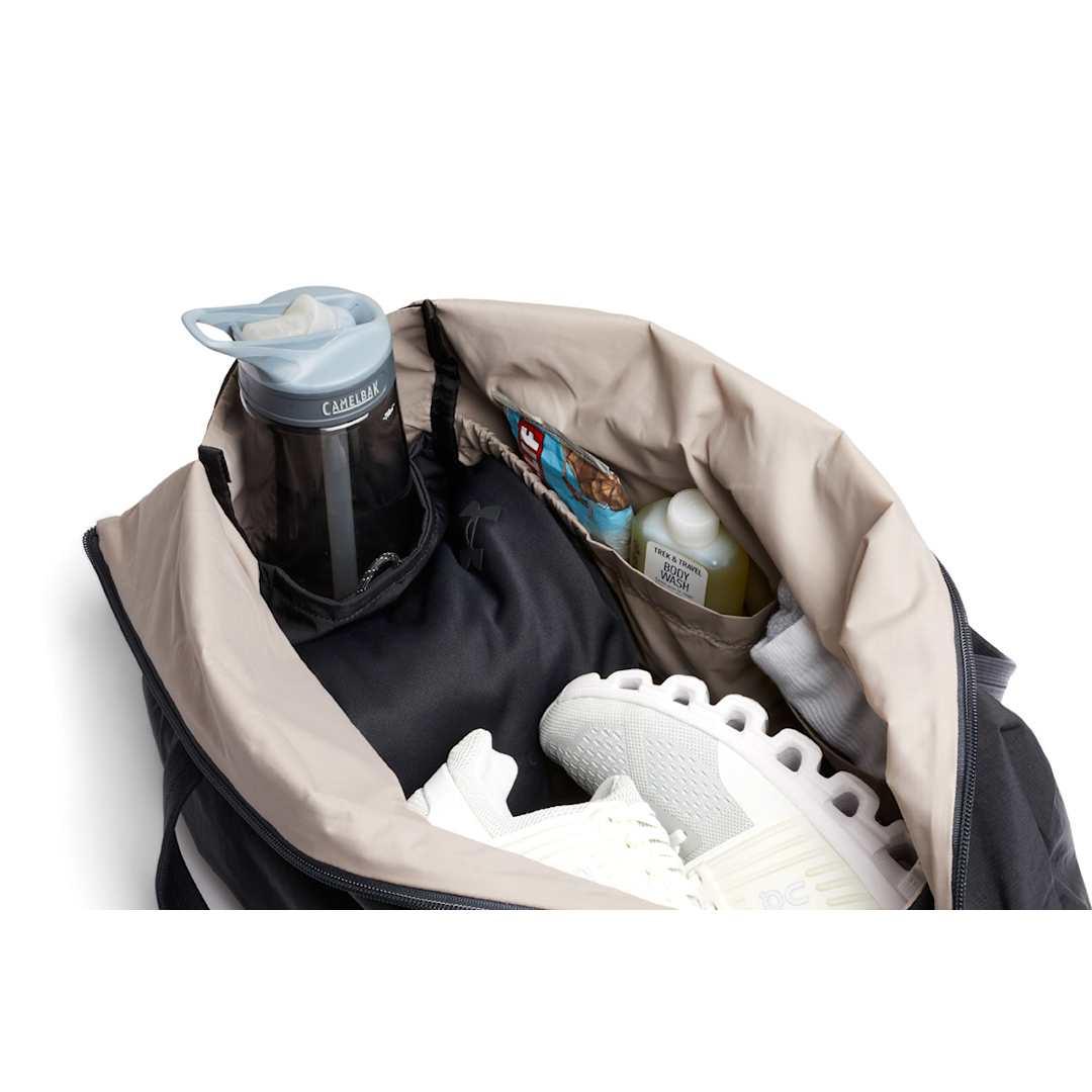 Bellroy lite recycled duffle Black miniatura 13