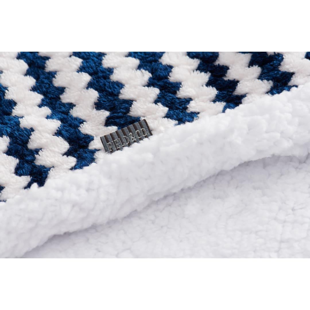Field & co.® chevron striped sherpa blanket Navy Blue miniatura 13