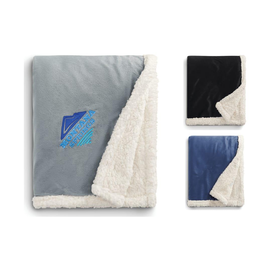 Field & co.® sherpa blanket Navy Blue front
